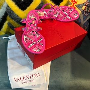 VALENTINO GARAVANI - Pink Rockstud jelly thong sandals - Size 41